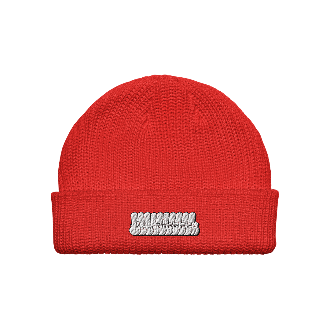RED TAGGED EMBROIDERED BEANIE