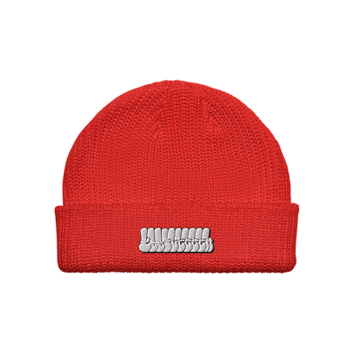 RED TAGGED EMBROIDERED BEANIE