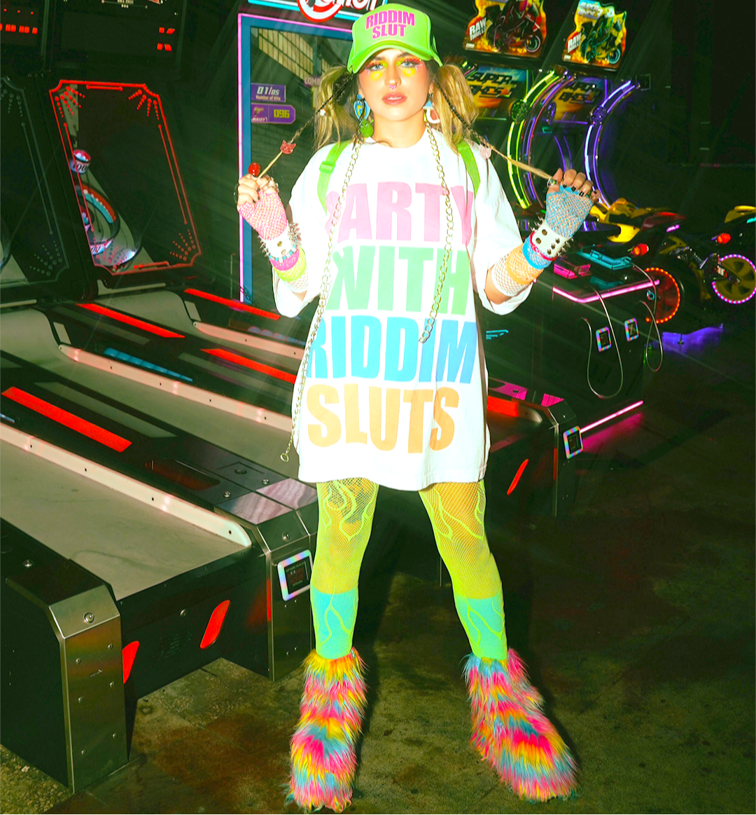 PARTY WITH RIDDIM SLUTS TEE - WHITE